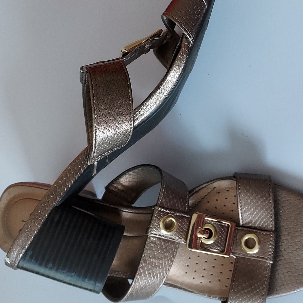 Sandals - Picture 2 of 2